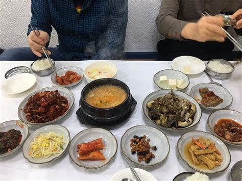 여수 정다운식당: 바다와 맛의 교차로에서 만나는 이야기